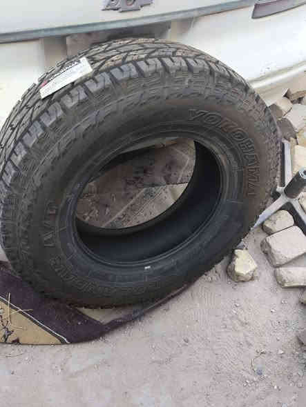 السلام عليكم ورحمة الله وبركاته زوج أو تخم تاير حجم 17للبيع جديد الله شاهد بلكارتون لامشدود ولاماشي شتريتهن السيارتي وبعته سعر الزوج 340اوانه مشتريهن ب825الف تخم المكان بصره قرنه وهاذه رقمي وبلخدمه ***********
