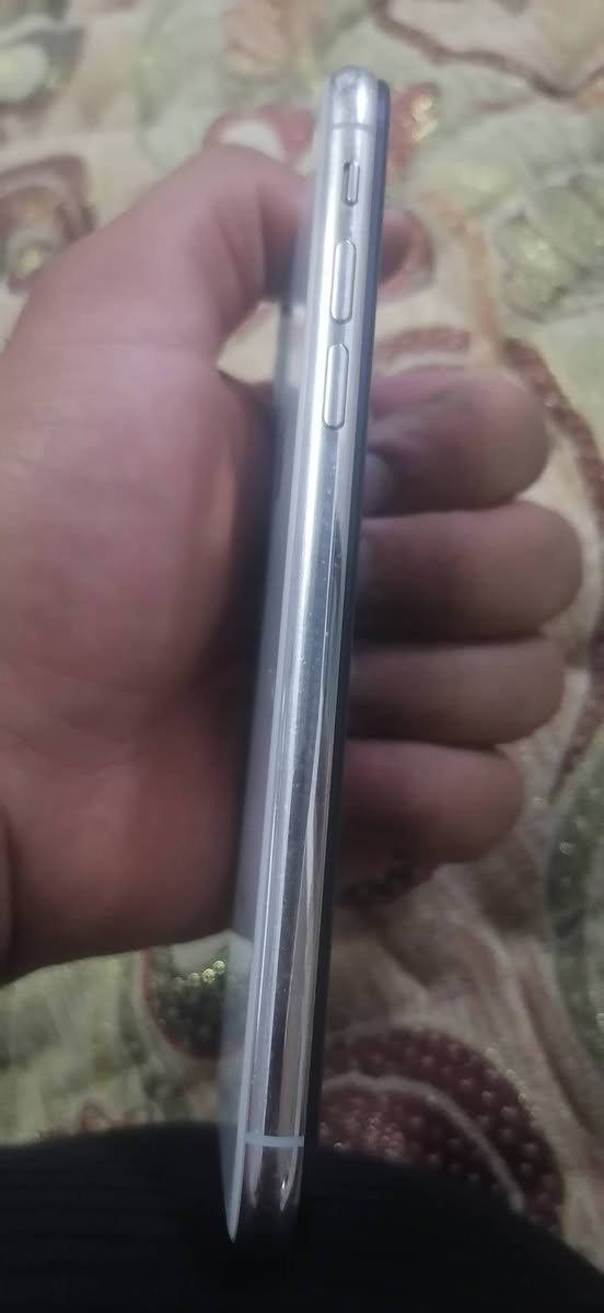 ايفون x  لون ابيض ذاكره 256
بطاريه مبدل 100
 شاشه مبدل اصليه
كله شغال سيم كارت  
جهاز نضيف   سعر ١٣٠ بي مجال


**إذا كنت صاحب هذا الإعلان وتريد حذفه لأي سبب، رجاءا أرسل رسالة إلى الدعم الفني**