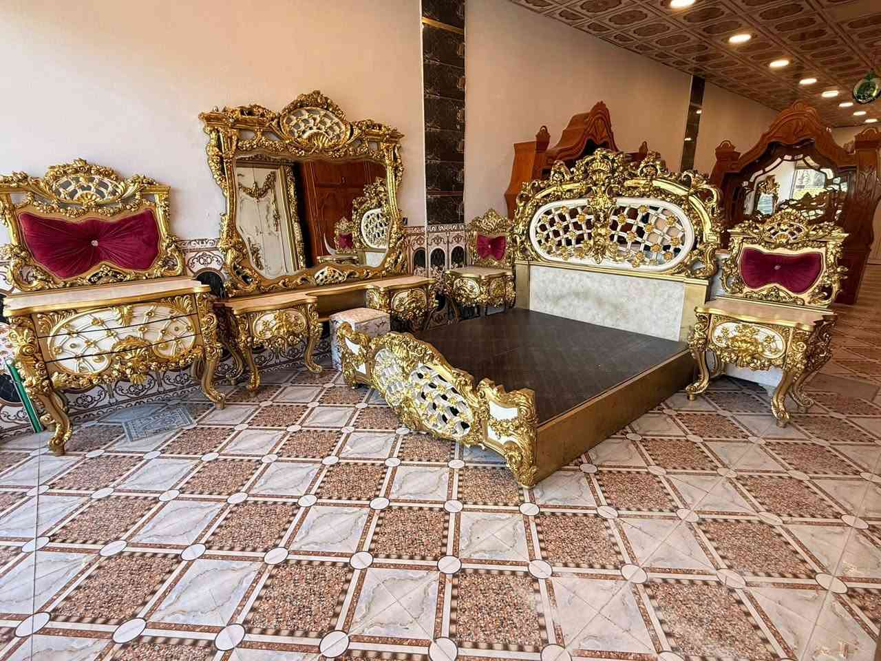 يعلن معمل ومعرض الجشعمي 
 
اقساط        اقساط 

سعر القسط150 الف فقط 
نجارة عراقية 100% - تصميم راقي وجودة عالية

يشمل البوية (صبغ درجة أولى)
التوصيل والشد إلى جميع محافظات العراق

المواصفات:
 • يتكوّن من 10 قطع
 • داخل الكنتور: صاج طبيعي سماكة 4 ملم
 • وجه الكنتور: MDF سماكة 8 ملم
 • طول الكنتور: 330 سم | مع الملحق: 430 سم
 • الارتفاع: 250 سم
 • الضهر: چرچوبة مشدودة بالبراغي
 • القاعدة الأرضية: بلوك صاج
 • الأبواب: نرمادة بشريط طولي
 • التقطيع الداخلي: حسب الطلب
 • المجرّات: سكك حديدية (سلايت)
 • تقطيع المجرّات: بلوك بورد
 • الشازون: خزان
 • طابورية إضافية
 • السرير: 6 أرجل من بلوك بلاويد
 • لون الدوشمة: حسب رغبتكم

للطلب والاستفسار: راسلونا على الخاص

الرمادي التأميم قادسية 
الاولى شارع المشاتل قرب ركن المدينه
***********
