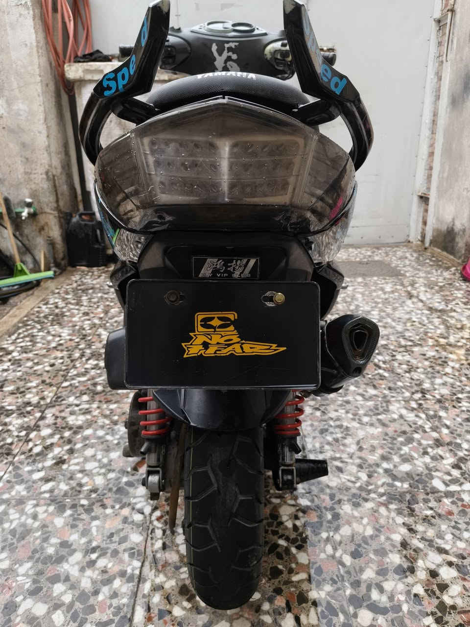 سلام عليكم
سكنس فحل مزود بوشة 59  
صدر مال لد مازدة رياضي
للاستفسار خاص


**إذا كنت صاحب هذا الإعلان وتريد حذفه لأي سبب، رجاءا أرسل رسالة إلى الدعم الفني**