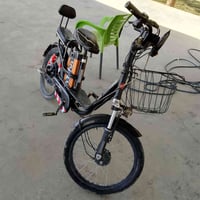 دراجه شحن بطاريات جاهزه وجديده شحنها يخبل كلشي بيها جاهز سعر200 وبيها ...