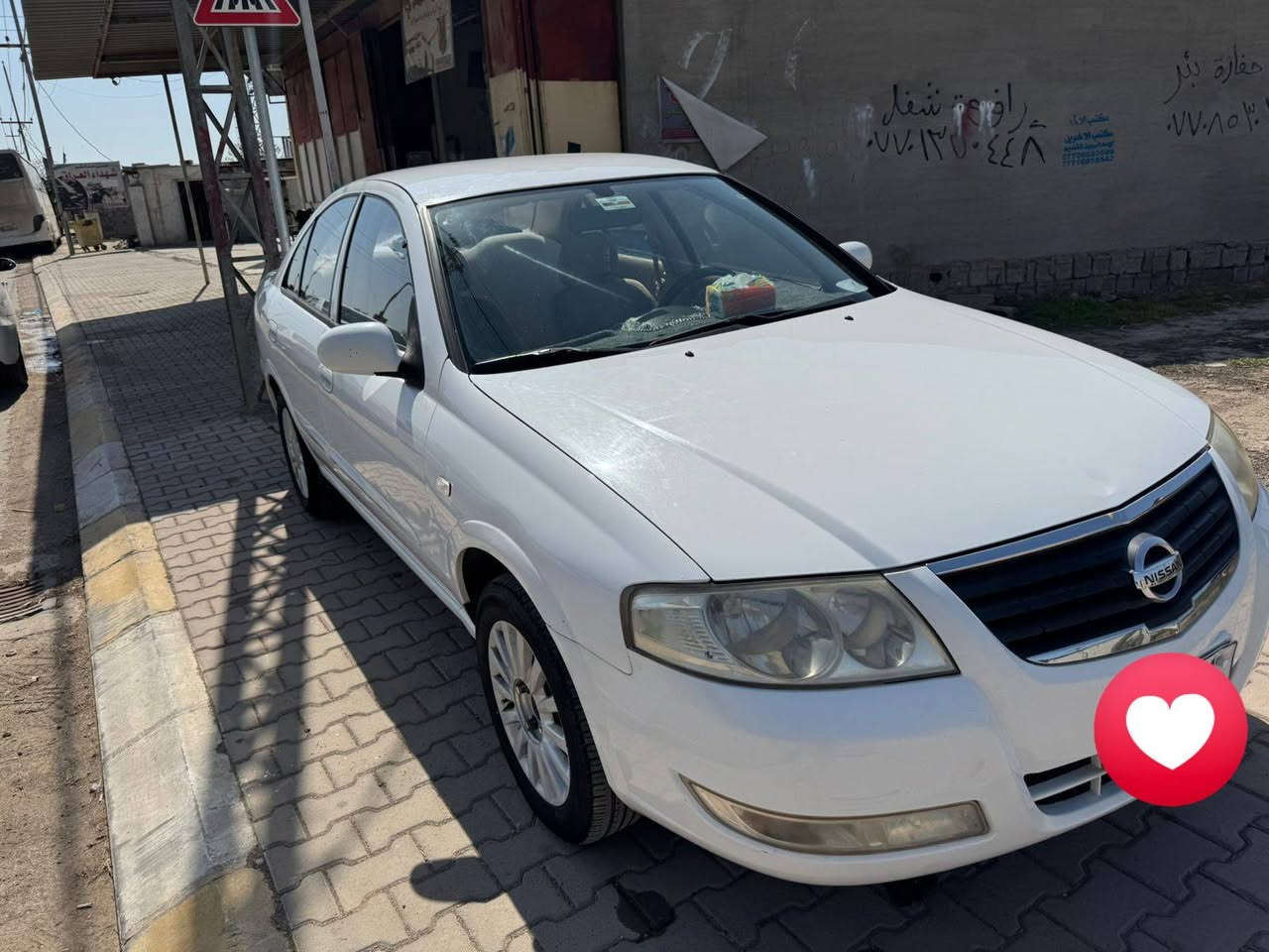 نيسان صني 2012 كوري سياره نضيفه ماشاء الله بيه فقط تعديل باب خلفي سايق بدون دواخل محرك كير بشرط رقم سليمانيه سنويه جديد سعر سيارة 115 ورقه  وبيه مجال اشويه . 
رقم الهاتف ***********
