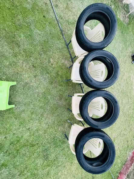 تايرات أربعه لاندكروز 2022 دنلوب ياباني  فقط تاير واحد بي فتيله والباقيات حته ركعه مابيهم 265/55/R20 للبيع السعر 350 وبيه مجال مكاني بابل ***********
