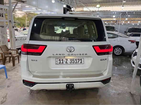 للبيع: تويوتا لاندكروز  موديل ٢٠٢٥ 
فول مواصفات  GXR 

⚡️ الموديل:  2025 
⚡️ الحالة: شبه زيرو ماشيه ٢٠٠٠ كم 
⚡️ المواصفات: ٣ شاشات ،كشنات تبريد ،تحكمات ستيرن، 
 ⬅️السياره خاضعه لضمان شركة ساز 
 السعر 💵💵 ٧٥٥٠٠$ 
 السياره مرقم بغداد

📍 الموقع: بغداد - الكريعات - شارع المعارض _معرض الرحمن . 

📞 للاستفسار:
*********** 📲
*********** 📲

للتواصل والمعاينة، يرجى الاتصال على الأرقام أعلاه بغداد
