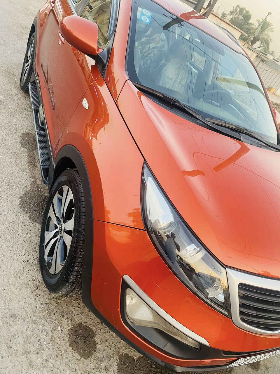 سلام عليكم سبورتج خليجي بسمي سنويه الى 2028 سيارة مكفوله كير مكينه 2000 دوش
فقط بيها طخه بين الباب والجاملغ الخلفي ومعمرها  سيارة اي شي مناقصها عارضها 137$ وبيها مجال ***********
