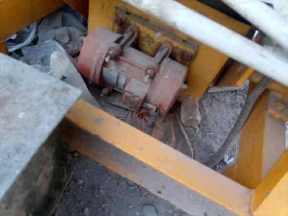 السلام عليكم للبيع مكينه بلوك جديده ممستخدمه فتح حاويه السعر 10ورقات الستفسار خاص او  الرقم ***********
