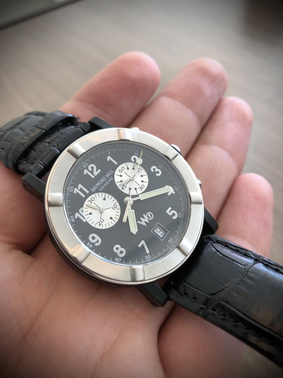 رايموند ويل جنيف سويسري اصلي 🇨🇭🇨🇭🇨🇭
كرونوغراف كوارتز // سناتر الها مهام متعددة // ومنفذ تأريخ يومي // سير اصلي بوك اصلي // اميال وارقام لامينوس // حركة الميل بنظامين مال كوارتز وحركة اوتوماتيك // كافه الملحقات والعلبة الأصلية
‏🇨🇭🇨🇭السعر خاااص لطفاا🇨🇭🇨🇭
يتوفر توصيل لكل المحافظات


**إذا كنت صاحب هذا الإعلان وتريد حذفه لأي سبب، رجاءا أرسل رسالة إلى الدعم الفني**