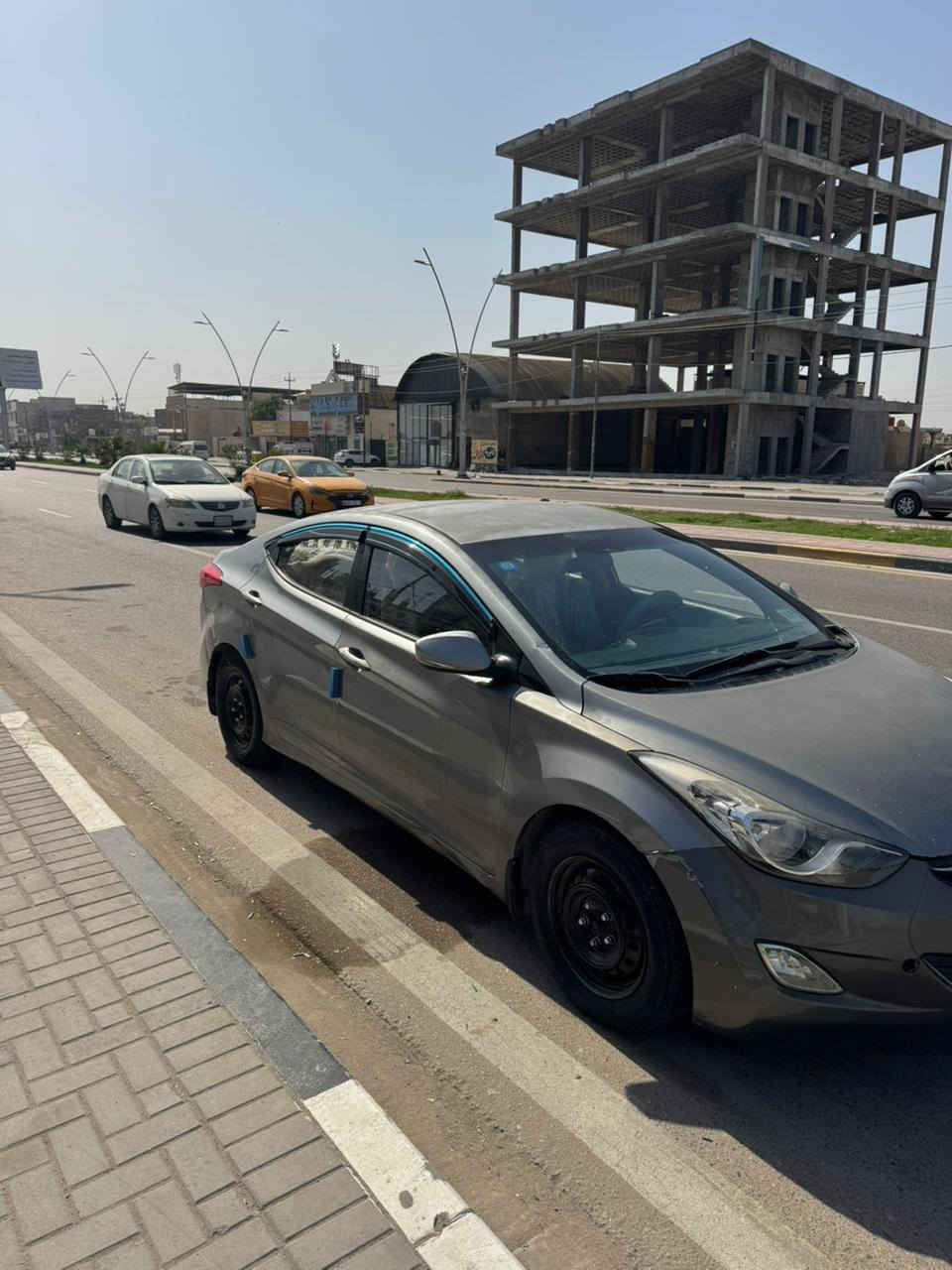 السلام عليكم سياره النترا 2013 سياره مكفوله كير و مكينه  و تبريد والحداديه رقم دولي سيار بسمي السعر و مكلف بل نشر سعر 95 رقم صاحب سياره ***********
