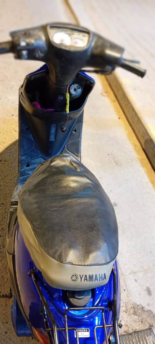 السلام عليكم دراجات للبيع ياماها رمبه كهربائية كله شغله سلف شغال بس  باتري نقصه 550وبيه مجال ***********
