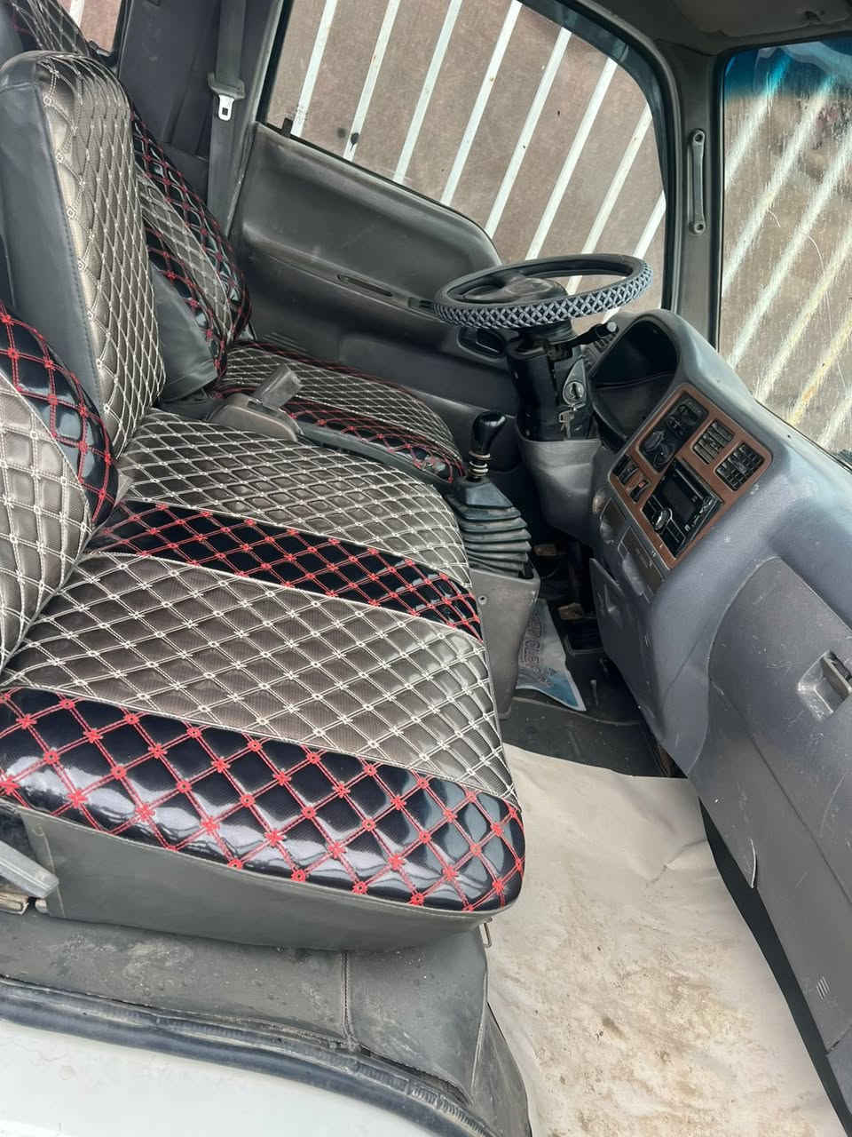 مكلف بل نشر بيع فقط
كيا دبل قماره 2000 
كفاله عامه ماعده صبغ جماليه فقط 
كير محرك اكسل شاصي رقام شاصي حداديه تخم تاير كله كفاله. تحويل مباشر السعر 59قفل قفل قفل مكاني الحله الهاشميه ***********
