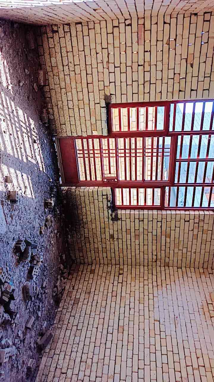 سلام عليكم بيت اللبيع بل دوانب مقابيل صورت سيد بشارع تشابيه المساحه 200متر مكلف بل نشر الستفسار نتصال برقم***********
