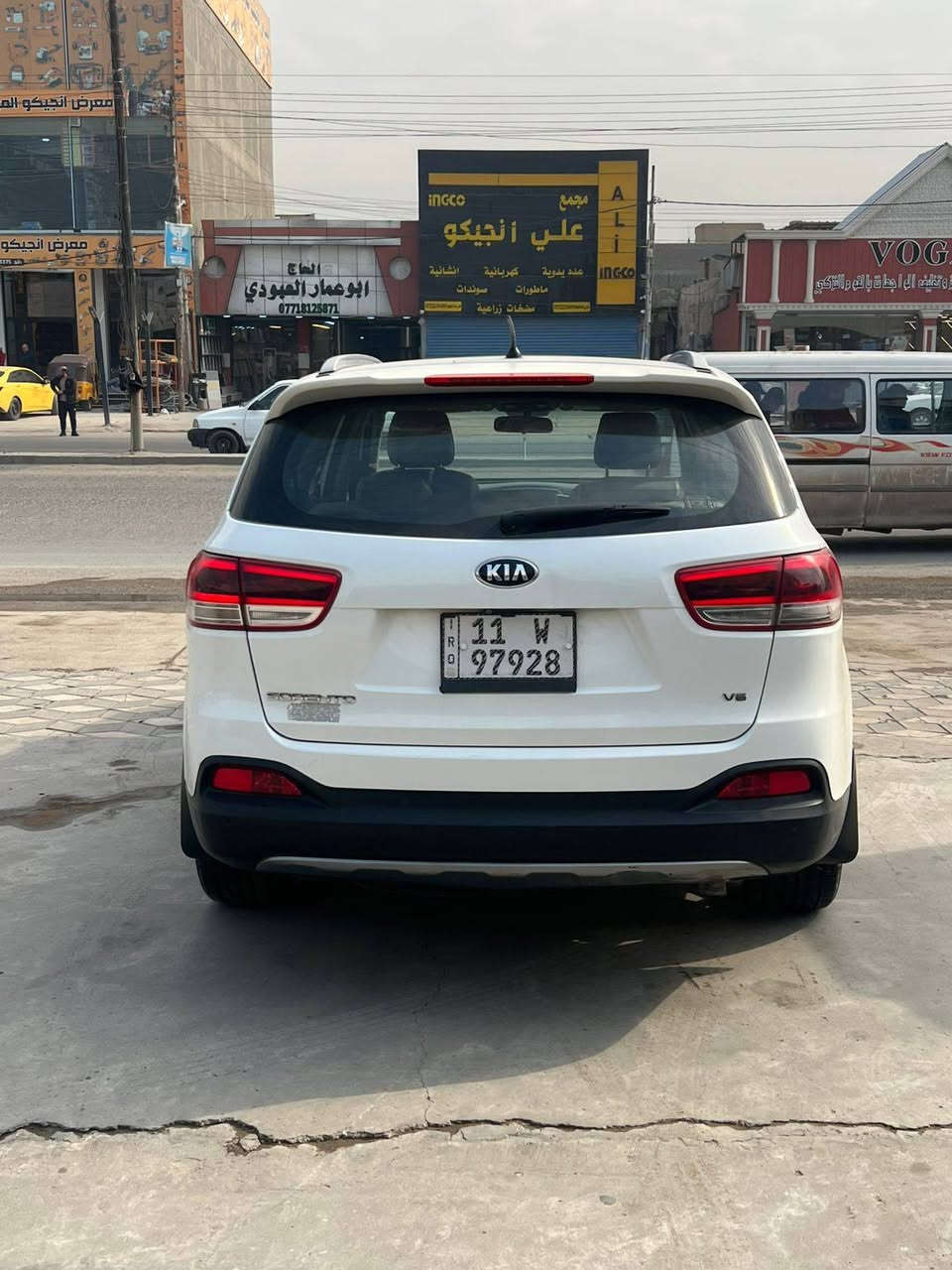 سورنتو خليج 2017 فول مواصفات رقم ***********
