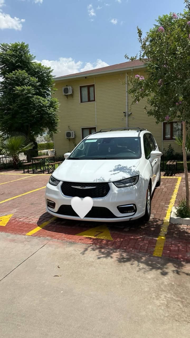 السلام عليكم
باسيفكا أجره احمر أربيل موديل 2022 
حادث الي موضح بل منشور 
رقم الهاتف ***********
