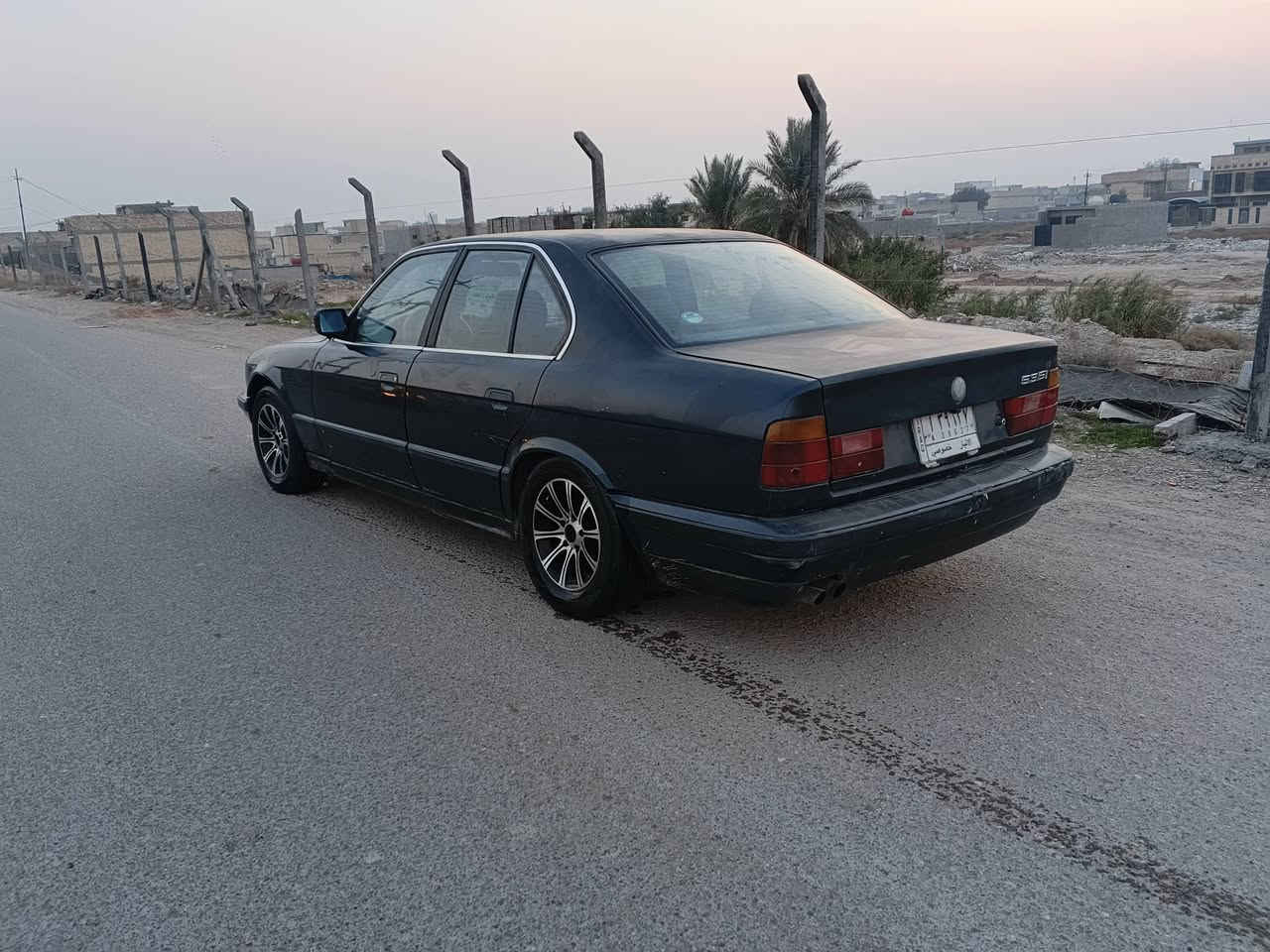 للبيع بي ام 535موديل 91 انبار مشروع وطني سعر 40$رقم موبايل ***********سيارة بلادية لاضربة ولاصبغ ولاتبديل تدفئة تبريد ثلج شاشة وكامرة خلفية محرك وكير مكفولات دواخل جلد دشبول وكشنات وبطاين جددحدادية امامي خلفي جديد سنتر لووك شغال سلايد روف كهربائيات اي نقص مابيه سيارة احله من صور تخم تايرات ويل جدد مكاني بغدادموجود واتساب
