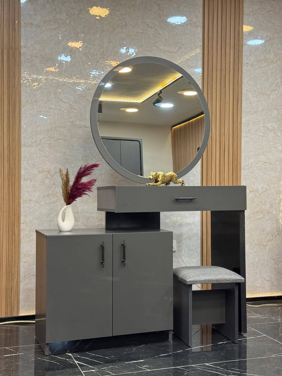 ١٠قطع للحجز واتساب ***********
