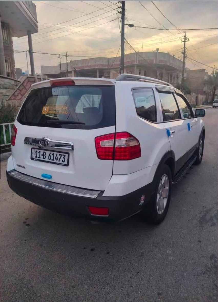 مهاڤي موديل ٢٠١٣
موصفات فتحة سقف كشنات كهربائية مري شفط سبعة راكب شاشة حساسات خلفية كامرة خلفية تايرات جديد 
صبغ بس جاملغ امامي جهة عكس السايق 
الصدر نص عمر وباقي كفالة ماشيه ١٨٠ الف 
السياره سويج مو بصمه بيع مستعجل 
***********
