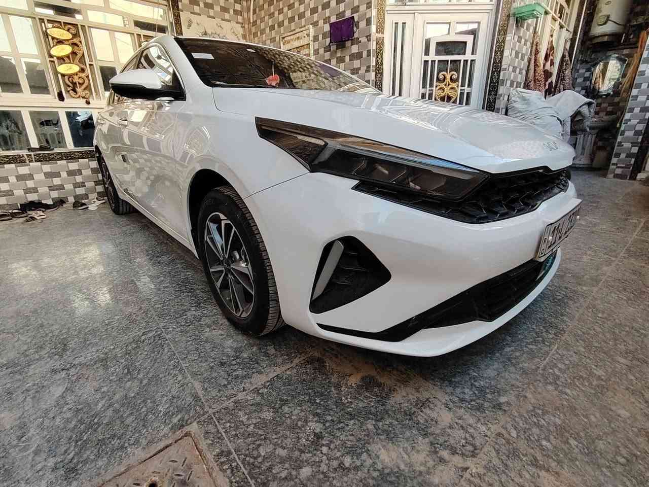 سلام عليكم شباب
كي ثري للبيع موديل 2023
السيارة فول مواصفات ماشية 60000Kيعني جديدة
مواصفات السيارة 
١-بصمة 
٢-فتحة 
٣-تحكم ستيرن 
٤-مري شفط 
٥-يدات نيكل
٦-حساس امامي خلفي 
٧- كامرة 
٨-اشاير بلمري 
٩-كشن جلد 
١٠-نقطة عمياء 
١١-لايت زنون 
١٢-انارةLED
١٣-مانع نزلاق 
١٤-وتو هولد 
١٥-اربع وضعيات قيادة سبورت - يكو - نورمال - وطبيعي 
محرك السيارة 1500 دبل نوزل يعني  السيارة خير من لله والسيارة اباسمي رقم بغداد الدوالي والسيارة مكفول كفاله عامه
مكان السيارة كربلاء السعر 142بيه مجال للشراي يتصل
***********
***********
