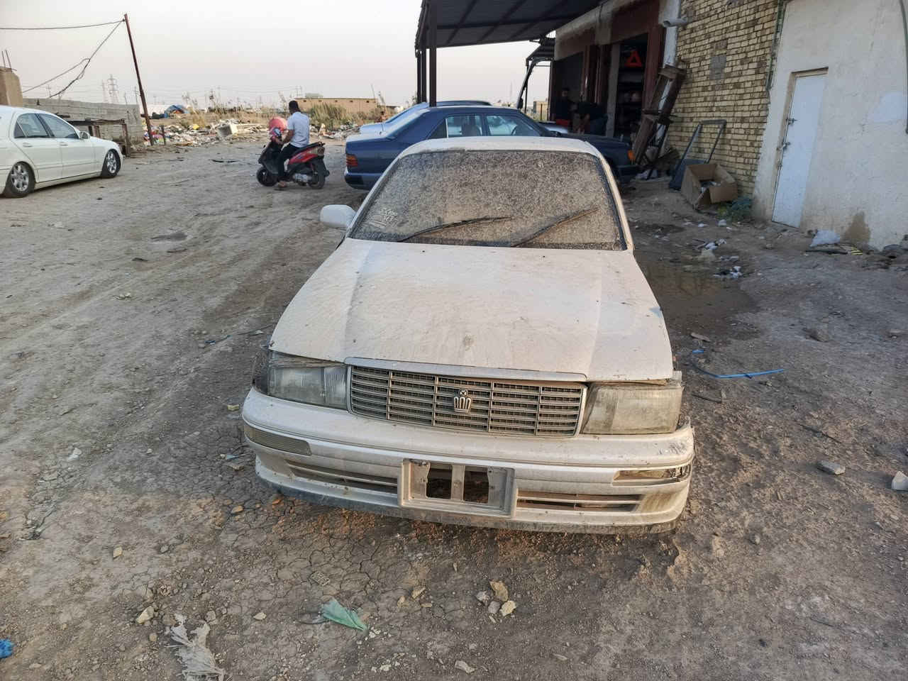 سلام عليكم شباب سياره بطه البيع 
رقم بغداد كير اومكينه جدد شغالات 
العنوان ذي قار قضاء رفاعي 
***********
السعر 33
