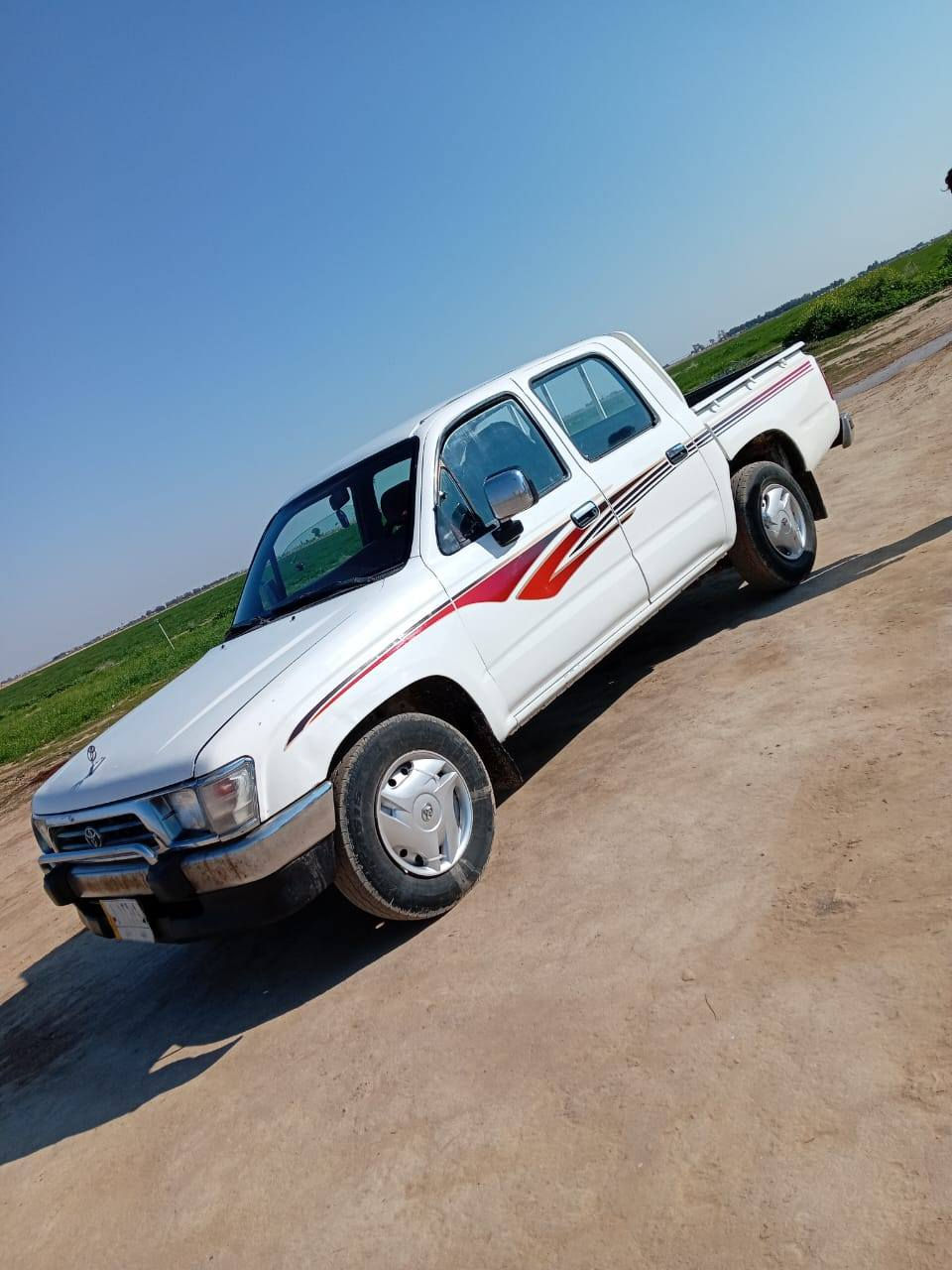 بيكم تيوته موديل 2000 حلوه ونضيفه السعر 100 وبيه مجال
*********** المكان صلاح ادين العلم
