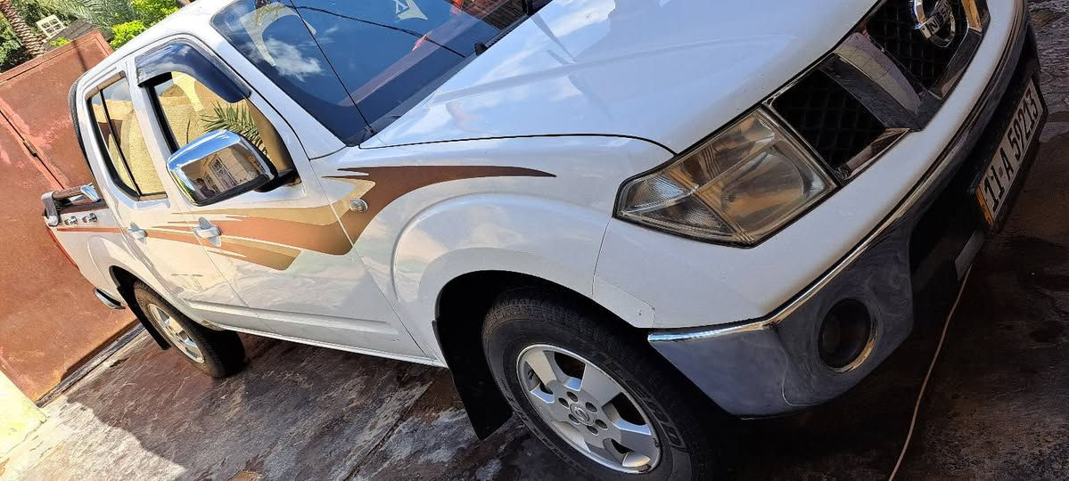 السلام عليكم من رخصة الادمن للبيع نيفارا اوتماتيك مكينه ممفتوحه رقم بغداد بسمي مكفولهاسعر ١٠٥ وبيها مجال ***********
