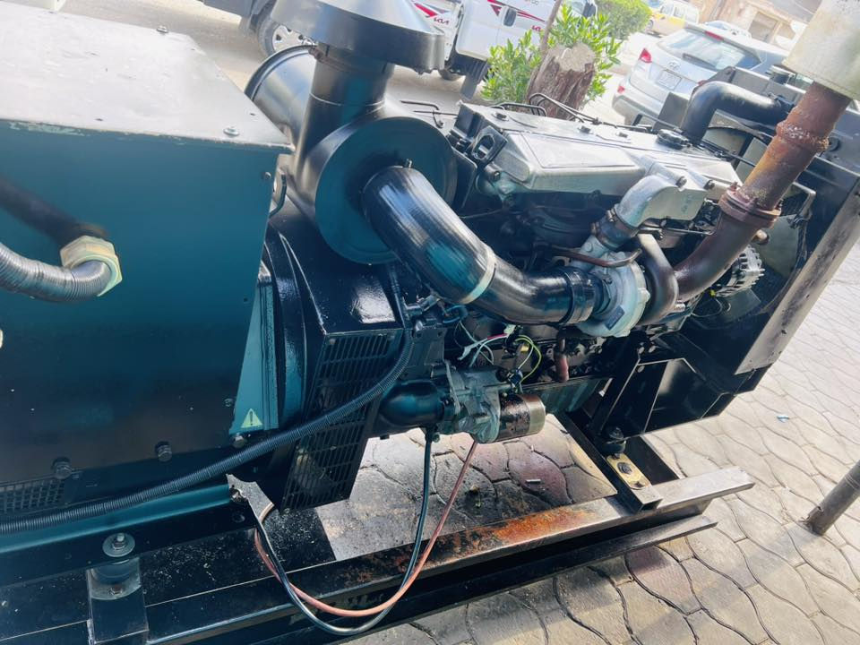 #جديدنا
نوع المحرك:بيركنز انكليزي 
القدره:100KVA
المحرك:6بستم سوبر 
نوع الملف:لوري سومر فرنسي
مع سسستم بروتكشن كامل للحمايه ونظام اوتو Ato
 الهاتف:***********
***********
