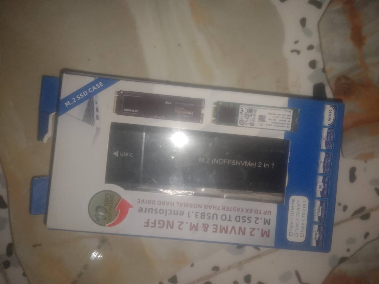 لي عنده مذربود مراوس قديم حديث عادي المهم شغال
مةس بالكارتونه مستعمل شي قليل
dvd بعده بالكارتونه مستخدم موهواي
هارد بنفسجي واحد تيرا 
راك هارد مامستعمل


**إذا كنت صاحب هذا الإعلان وتريد حذفه لأي سبب، رجاءا أرسل رسالة إلى الدعم الفني**