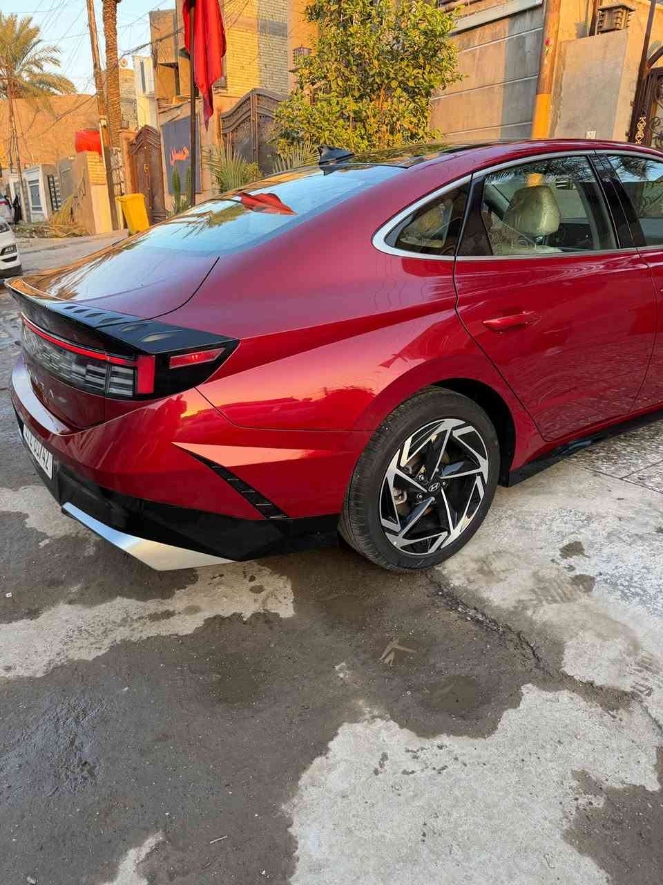 هونداي سوناتا2024 SEL
ماشيه 10الاف
محرك 2500بانزين
وارد امريكي  
لون ماروني داخل ابيض 
بنوراما 
ضررها قطعه وحده فقط تبديل بنيد 
الباقي كفاله لغود شواصي كير محرك                                صور الحادث مرفقة بالمنشور 
رقم بغداد بأسمي تحويل ثاني يوم
المكان بغداد خلف سنتر حي اور
*********** 
السعر 205ورقه
