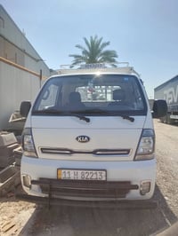 كية فحل موديل 21 بيها ضذبة بالباب الايمن ضربة بسيطة سيارة نضيفة جديدة ...