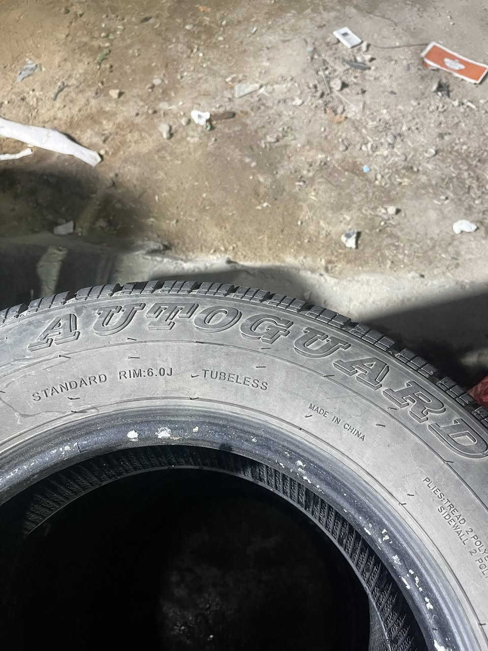 السلام عليكم شباب 205,70,15 تخم كلش نضيف ***********
