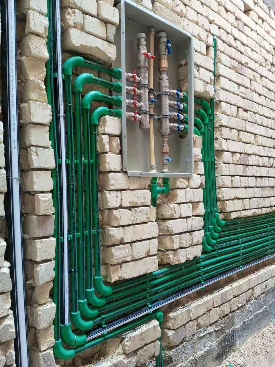 ترميم المنزل بالكامل   // وترميم الصحيات الداخليه بغداد فقط
والديكورات الداخليه سقف ثانوي جبسن بورد بوردكس

- ماء - مجاري - كهرباء - زفت - ماستك - كل ما يخص المنزل 
ترميم الحمامات وتكشير الجدران واعاده تأهيلها
 تكشير  جدران و تنضيفه 
لبخ سمنت +جص وبورك
قلع الارضيه واعاده تأهيلها 
 تسليم مهندس 
صب ارضيات  تصليح جدران و صبغ المنازل 
كوادر مختصه بالتفليش 
***********
هاتف *********** واتساب
