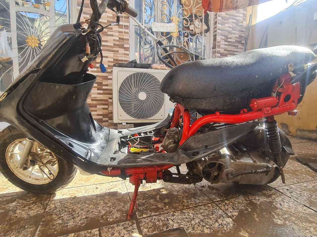 سسلام عليكم دراجة ماكس تعمير جديد مكينة تجفيت جديد
تايرات جدد 
دمام بيها باتري جديد كابريتة جديدة فكيوم جديد دراجة حلوة ونقص بس شوتة، ،،السعر 350 وبيها مجال مكاني بغداد قرب علوة الرشيد


**إذا كنت صاحب هذا الإعلان وتريد حذفه لأي سبب، رجاءا أرسل رسالة إلى الدعم الفني**