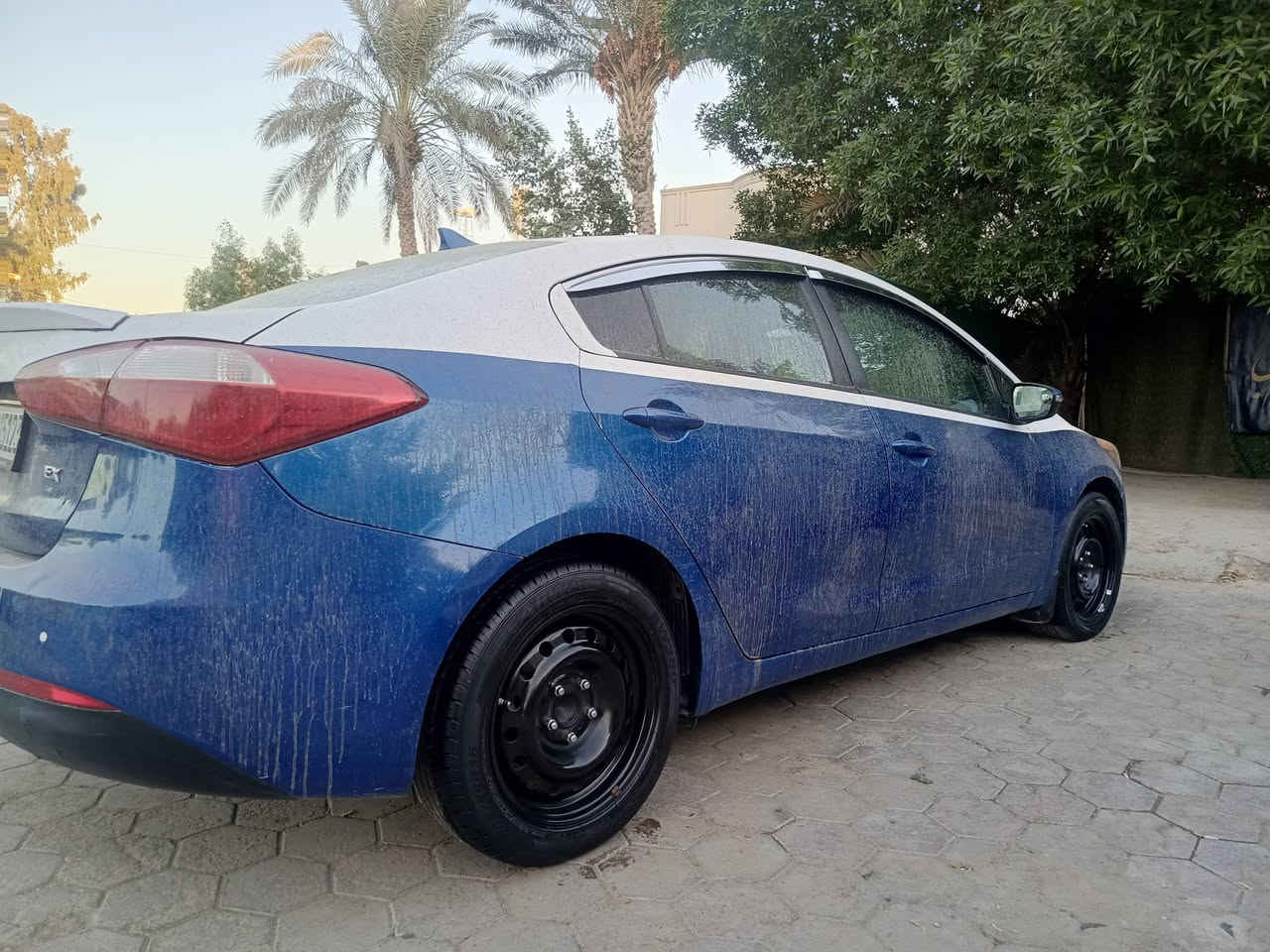 فورتي  
مديل ١٤
رقم بغداد انكليزي 
اوارد امريكي 
مكينه ١٨٠٠ دوش 
حادثهه جنطه وجاملغ بس  
بيهه كم قطعه  اكلير  اثر جراد  بس 
سياره جاهزه لءاخر حبايه  متصرف ربع عليهه 
تخم تاير ويل ١٥ جديد 
صدر امامي جديد 
مكان بغداد الشعله ***********
السعر ١٠٥ بيهه مجال
