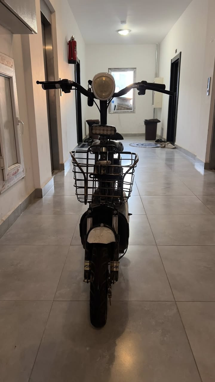 سلام عليكم
باسكل شحن للبيع 
٤ باتريات جديد بصمه + جهاز انذار سرقه + قفل تايران 
مكاني دهوك 
السعر ٢٥٠ الف 
*********** متوفر واتساب
