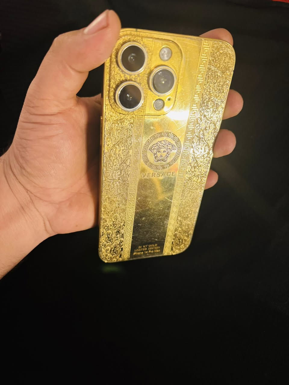 iPhone 14promax📱 مستعمل
ذاكرة 256 عربي شرق اوسط ZAA
دبل سيمكارت مطلي ذهب  شوي جارد💛💛24قيراط 
نسبة البطارية🔋:85%
مستبدل شاشة  اصليه جنج كلاس 
فيس ايدي (البصمة متوقفه)
السعر 800الف
مكاني بغداد _شارع فلسطين
غير متواجد علفيس بوك 
رقم الهاتف:***********
