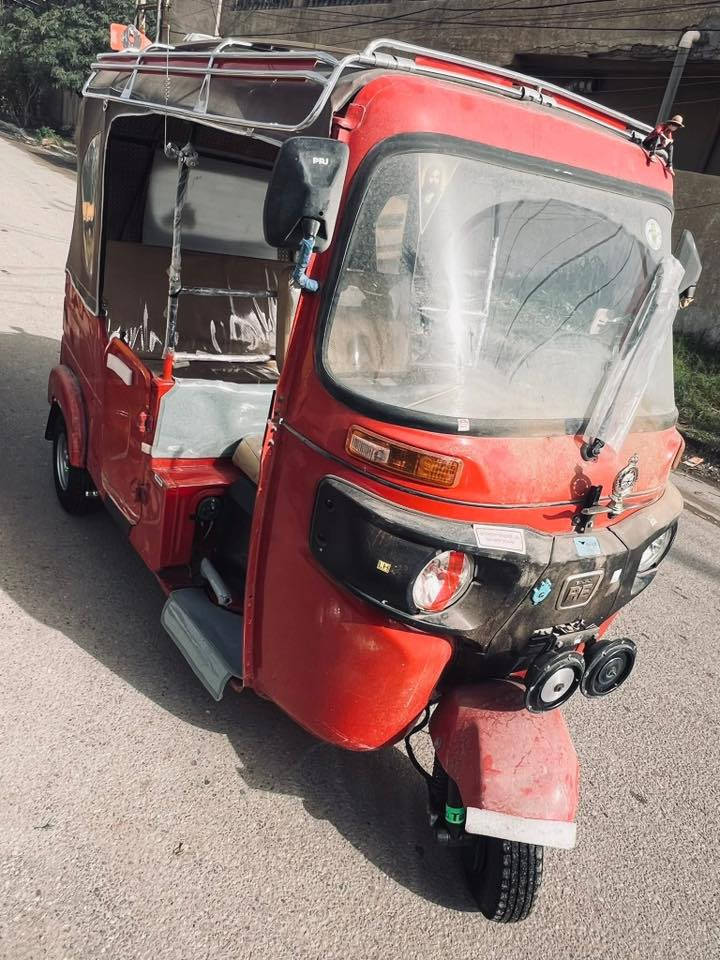 شباب تكتك للبيع22 سنوية ميسان  عل تحويل استلام نكليزي تكتك كفالة عامة  مكينة مكفولة لا مفتوحة ولا ونة اكسل مال جناي جديدة كلش ولا ملعوب بيهة ابيع بدون غراض   ***********
