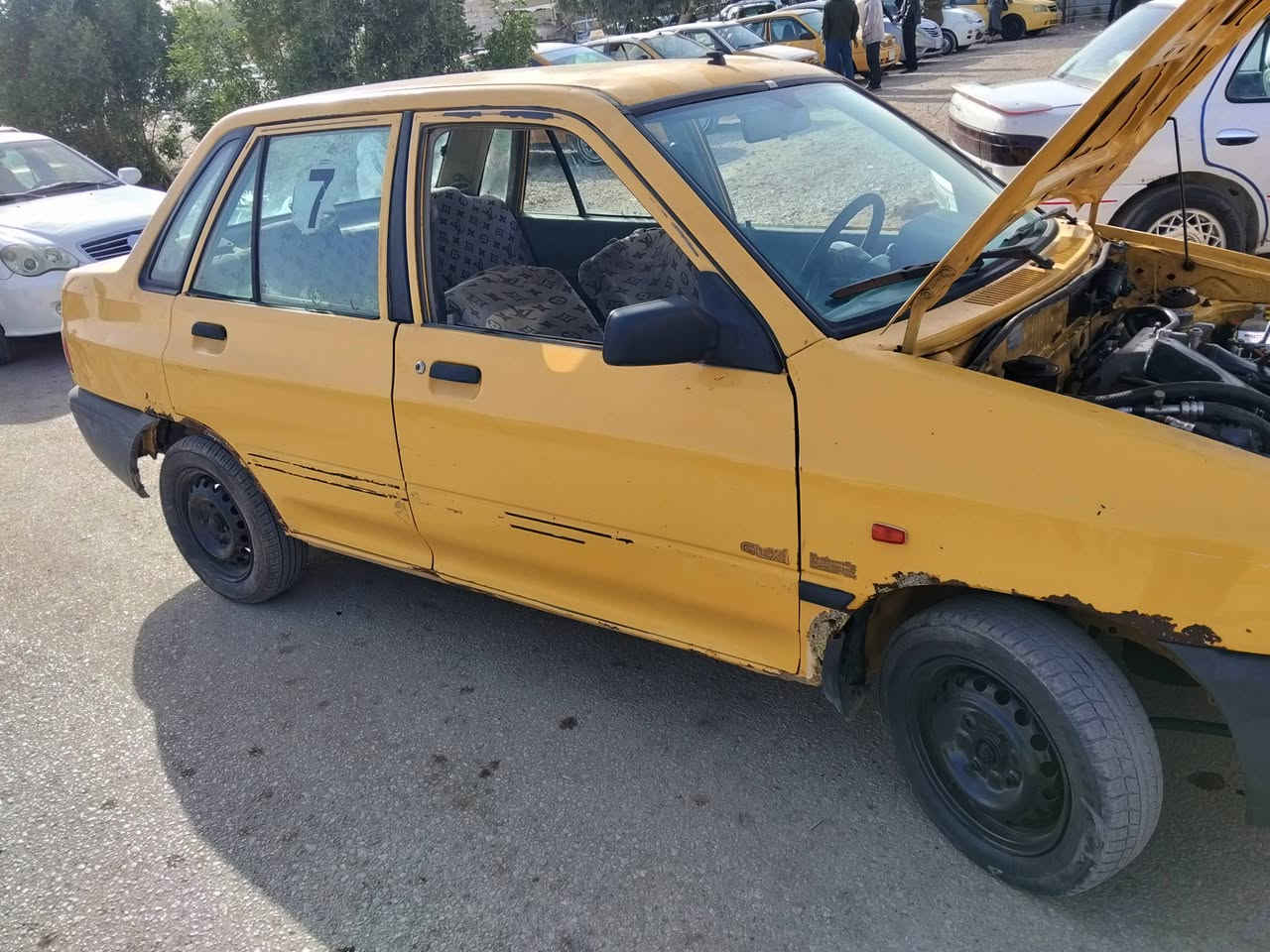 سايبا موديل 2010
رقم بغداد الماني سنويه عضم ماندل راعيهه يعني بس اتعهد سرقه وعشاير 
السياره مكينه وكير وشواصي شرط نضاف كلش 
شواصيهه جدد 
والكشر كدامك عو هه ملاحضلت بصيطه 
مكانهه كربلاء سعرهه 11وبيهه مجال كلش بصيط ***********
