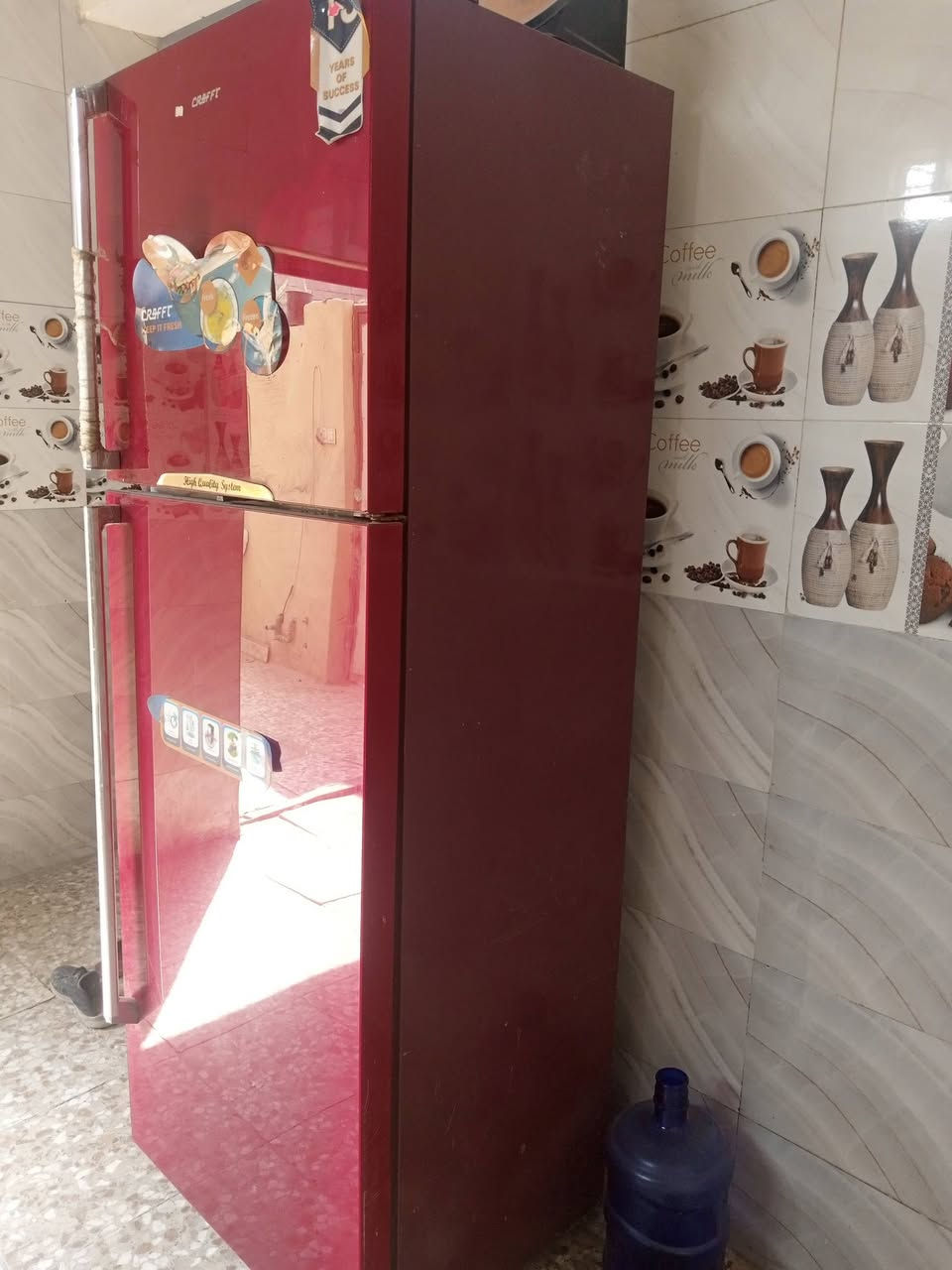 ثلاجه حجم جبير ثلاجه اخت جديده تجميد فول سعر 250 رقمي ***********
