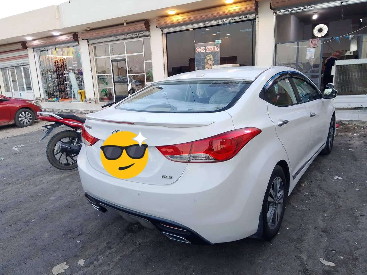 سلام عليكم 
النترا موديل 2012خليجي فول عده (بصمه)
السياره كامله من كلشي ترايك للبصره 
1. تحكم استيرن قطعتين 
2. شاشه بلادي كامره خلفي 
3فتحه سقف 
4حساسات خلفي امامي 
5تبريد +تدفئه فول 
السياره بيهه هلال مال جاملغ الخلفي صبغ بصيط
السياره جاهزه من كلشي نكره سلف 
السعر 123$وبيهه مجال حك الجيه 
مكان السياره الرمادي الجزيره البعلي الجاسم المحطه الثانيه 
هاتف ***********
