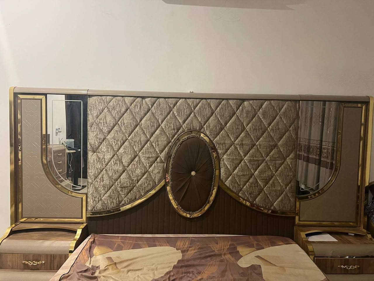 غرفه نوم ثكيل للبيع بيع مستعجل
درجه أولاه  للاستفسار الاتصال على الرقم 
***********
