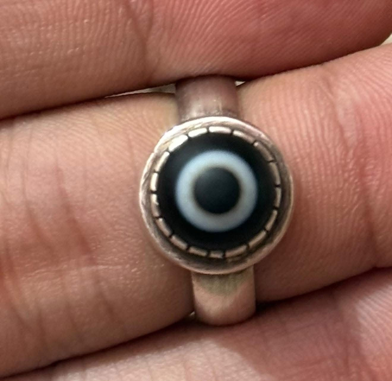 السلام عليكم جـزعه مشگوله صياغه ثقيله السعر خاص 🪨


**إذا كنت صاحب هذا الإعلان وتريد حذفه لأي سبب، رجاءا أرسل رسالة إلى الدعم الفني**