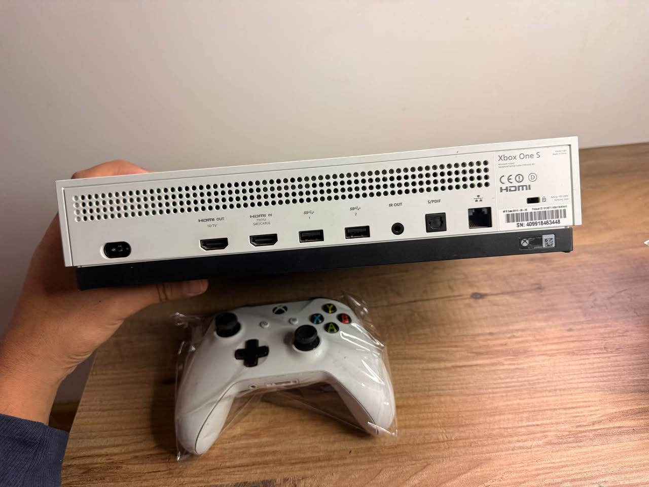 السلام عليكم اكس بوكس ون اس ذاكرة 500 نضيف لوك ستيكر مامفتوح انطي شرط الفحص والضمان كل ملحقاته موجودة وضمان بي شهر كامل نضافه 100‎%‎ .
السعر 160 الف بي مجال ومكاني كركوك ورقمي *********** والتوصيل موجود واني خادم للطيبين كركوك, العراق
