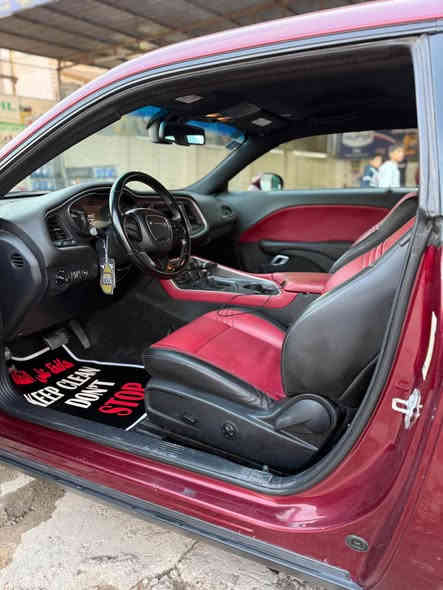 السلام عليكم 
اقره تفاصيله اله تتصل 
جالنجر موديل 2022 رقم بغداد دولي هزه وسنويه وارقام جدد باسمي 
الحادث
جاملغ وبنيد بيه تبديل شاصي يمنه من البنط شغل مرتب 
صبغ 4 قطع ونص 

نص مواصفات 
شاشه وسط وكامره خلفيه وحساسات كشنات حضن تدفئه ستيرن تدفئه 
وباقي مواصفات معروفه 
سياره ماشيه تقريبا ب50 الف 
كير ومكينه جدد مامفتوحات ع وضع شركه 
صدر نظيف وتبريد ثلج 
سياره جاهزه مابيه مصرف وبعدها جديدة 
مكانه بغداد سيديه 
***********
145 مجال بسيط كلش بغداد
