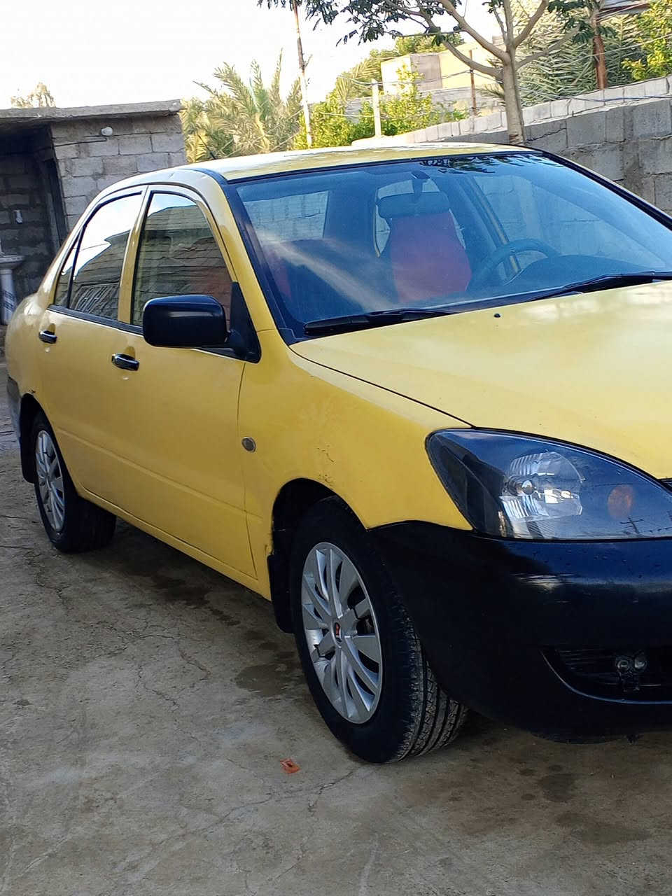 السلام عليكم
لانسر للبيع 2010
السيارة جاهزة كير محرك 
خير من الله تبريد ثلج تدفة شغالةحدادية خير من الله 
غرفت السيارة حلو السيار ة جاهرة كبل للشارع 
الضرر. بل براكتة الخلفية 
السعر63وبيها مجال
للستفسار اتصال على الرقم 
***********
مكان ديالى سراجق
