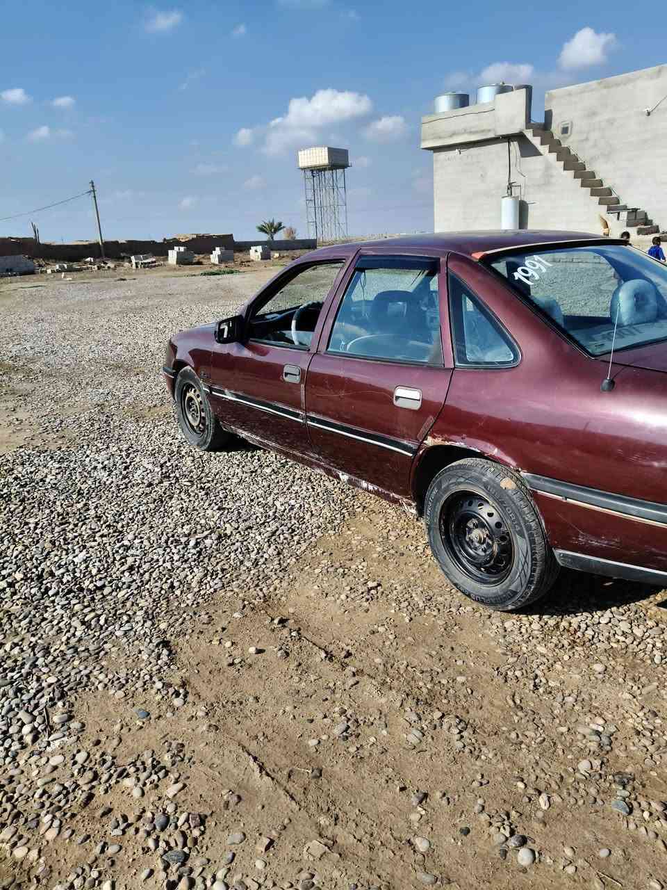 السلام عليكم فكترا للبيع موديل 91 حجم 18سنويه لل27 كابون بانزين موجود محرك وگير شرط بيها خياسات قليل رقم هاتف ***********
