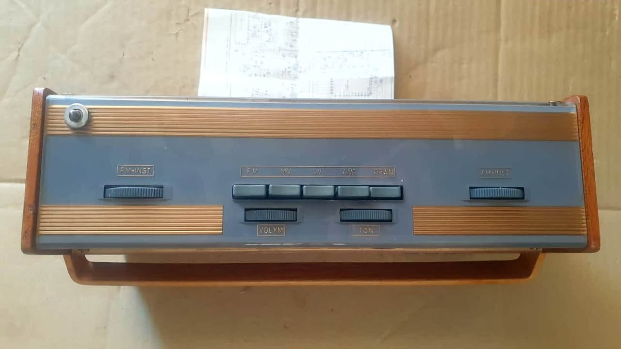 رادیو تحفة 3 موجة FM MW LW ماركة ديوكس الماني  انتاج 1963 یشتغل 4 بطاربات حجم كبير البدن خشب اصلي بالكامل وزن 3 کیلو جهاز جديد بلادي وشغال بالكامل صوت وسحب ممتاز السعر واي استفسار مراسلة خاص


**إذا كنت صاحب هذا الإعلان وتريد حذفه لأي سبب، رجاءا أرسل رسالة إلى الدعم الفني**