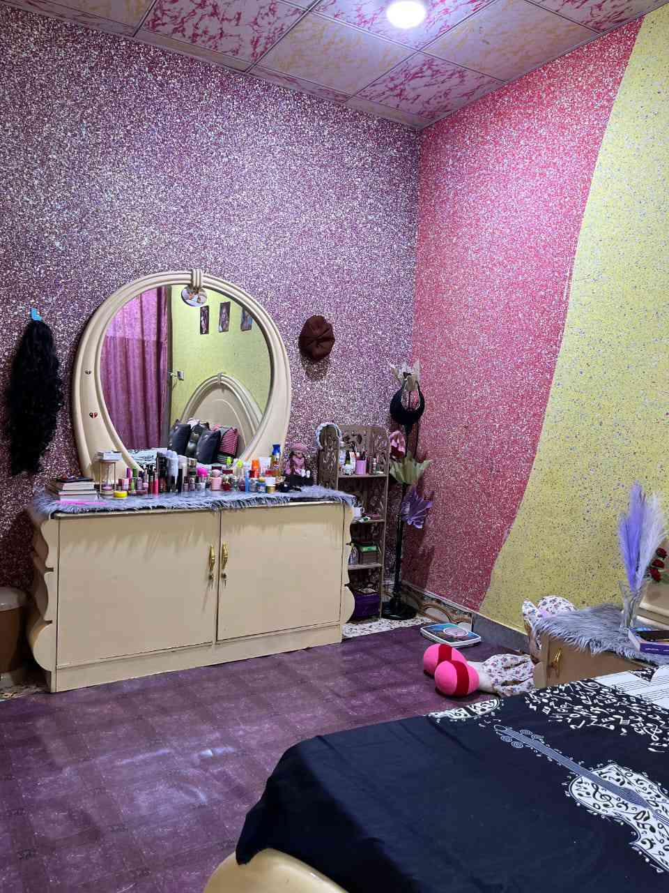 غرفة للبيع السعر 350 وبيهة مجال العنوان شط العرب ***********
