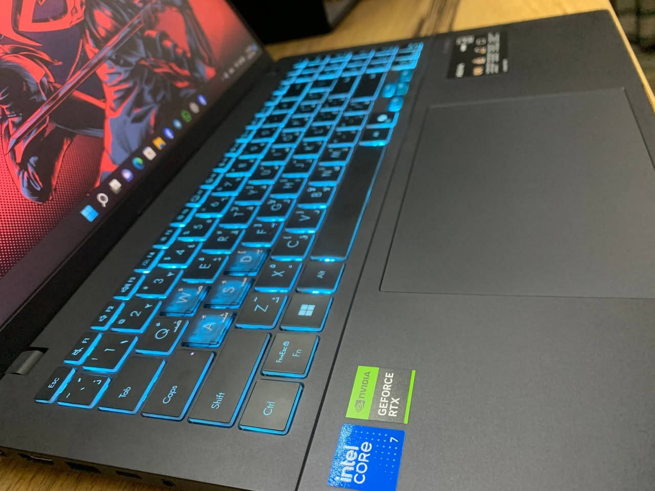 مرحبا شباب
لابتوب الكيمنك الاحدث من ايسوس ال V16
لابتوب شرق اوسط وكاله نضافه ٩٩% مستخدم قليل مضمون تماما
ياتي بعتاد داخلي الاحدث،
شاشه حجم 16 انش بدقه QHD تغطيه الوان 100%SRGB ADOBE بمعدل تحديث 144 فريم 
معالجات الاحدث من انتل
INTLE 7-244H ممتاز للكيمنك و برامج الانتاج كثيفه الاستخدام للموارد، بتوربو معالج 5.20GHZ 
كرت الشاشه المنفصل تحفه من
NVIDIA RTX 5060-8GB DLSS4.5 FRAME GEN  MULTIPLE / PATH TRACING 
كرت مدعوم باخر تقنيات انفيديا بكافتها لافضل تجربه 
رامات حجم 16GB نوع DDR5 قابل للتطوير 
هارد M.2 الجيل الخامس حجم واحد تيرا بايت قابل للتطوير
صوت محيطي ٤ سبيكرات ممتازه هاي باز 
بطاريه ٤ ساعات استخدام 
لابتوب الترا سلم خفيف الوزن و التنقل
اكسترا لارج تج باد بخواص الاختصارات وتعدد الاستخدامات

السعر مليون و ٦٥٠ الف فقط 
بغداد الشرطه الخامسه قرب البياع ويوجد توصيل 
تواصل***********
