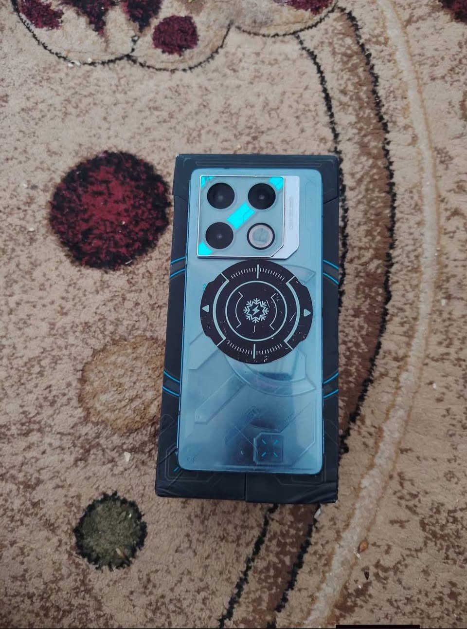 جهاز جيتي ٢٠ برو للبيع  السعر ١٩٠ بي مجال قليل  اغراضه فقط كارتون جهاز يفعل ١٢٠ فريم جهاز سلاسه بوبجي  مكاني  كربلاء طريق بغداد عامود ١٥٤  هذا رقمي ***********
