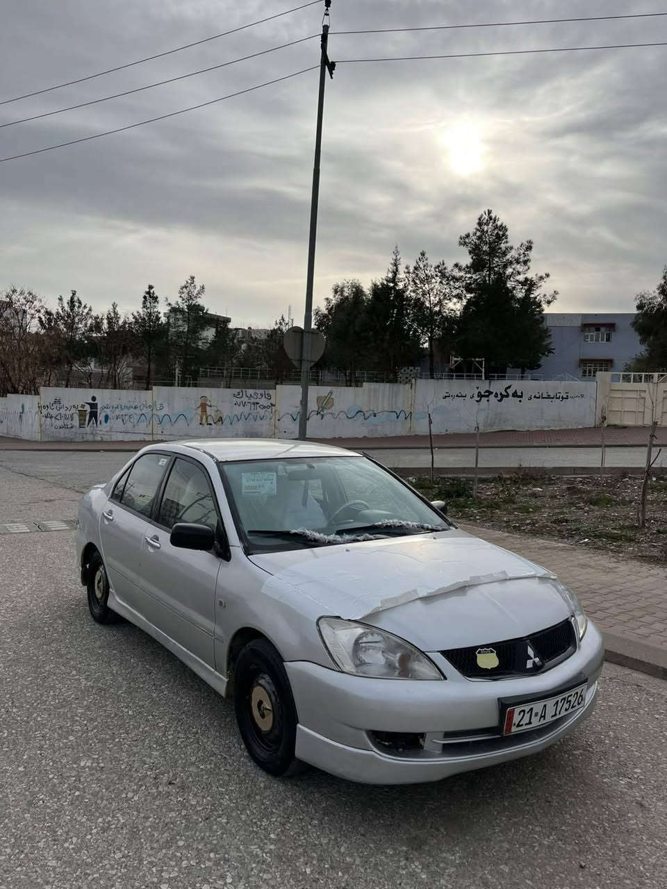 سەرەتا بەناوی خوای گەورە
لانسەر بۆ فرۆشتن مۆدیل2005مەکینە گەورە گێڕ ئۆتۆماتیک سەیارەکە کەوتوە بەلای سەکنا سەنەوی تا2030تازەیە هەزە و بەڕادیشی تازەیە  تەکسی بوە کراوەتەوە بە خسوسی سعری47گەڵا و معامەلە زم***********شوێن سلێمانی
