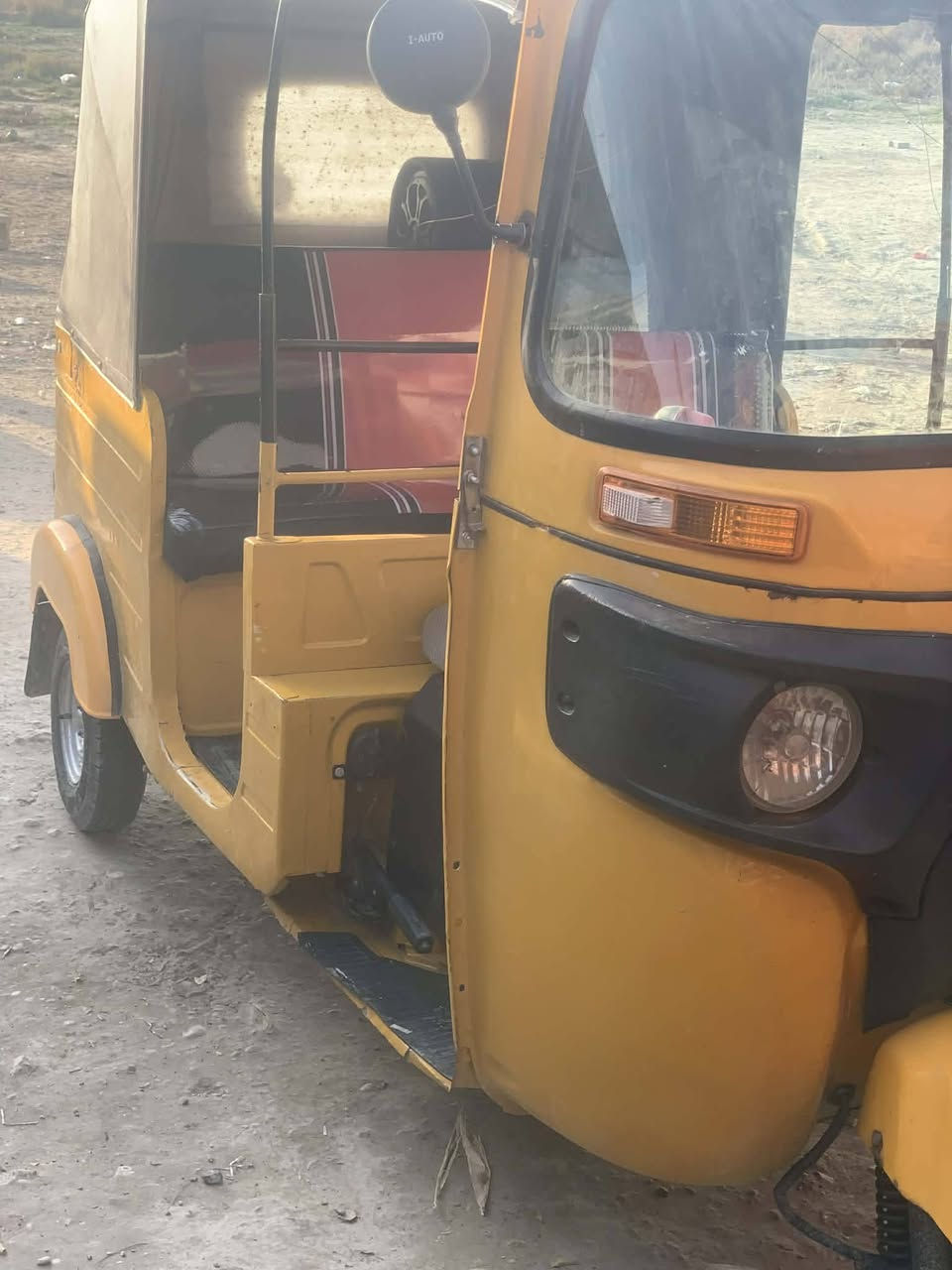 سلام عليكم تكتك 19 شهر 12 معمر بيه دوس الباقي كفاله لا ضربه ولا صبغ ميكنه تخبل لا تنقص ولا تبخر رقم بغداد نكليزي مكان  مقابيل مرور الحسينيه السعر خاص ***********
